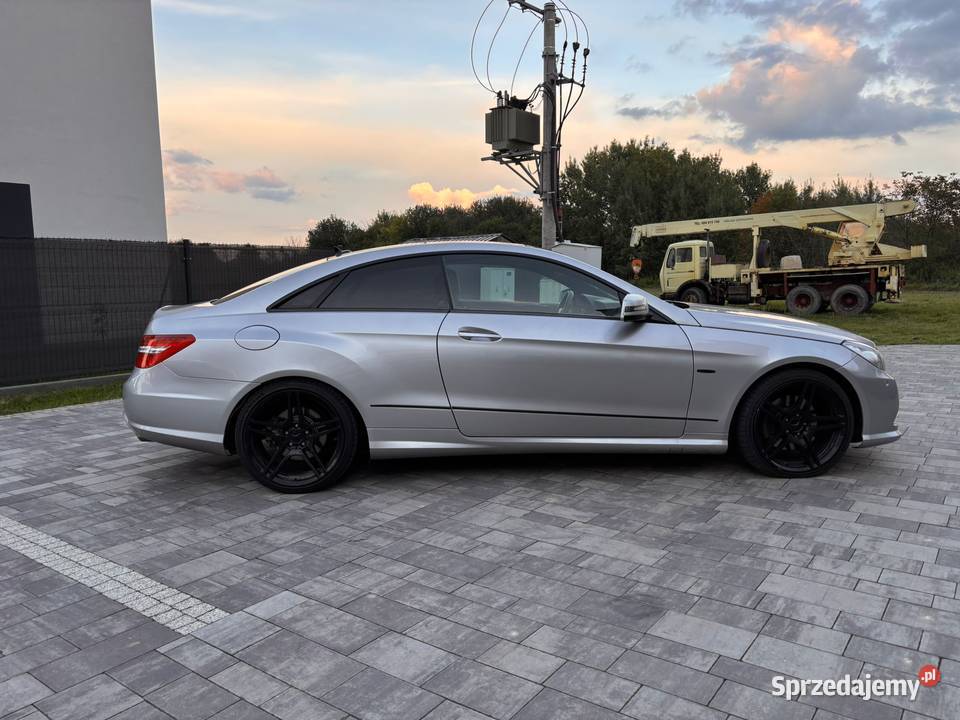 MercedesBenz Klasa E W207 C207 e350 v6 Mała