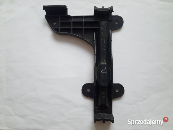 Audi 80 B4 Ślizg zderzaka tył Uchwyt Lewy