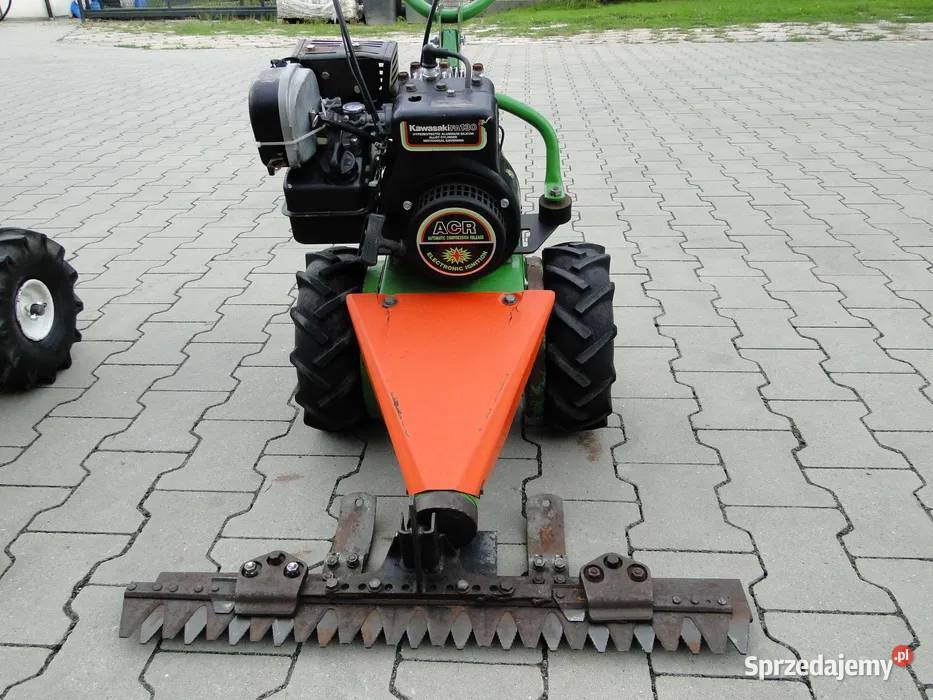 Kosiarka listwowa spalinowa VIKING STIHL AGRIA