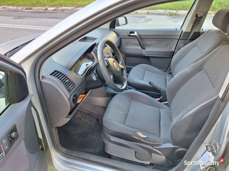 VW Polo 12 benzyna LPG rocznik 2004 klimatyzacja Radom