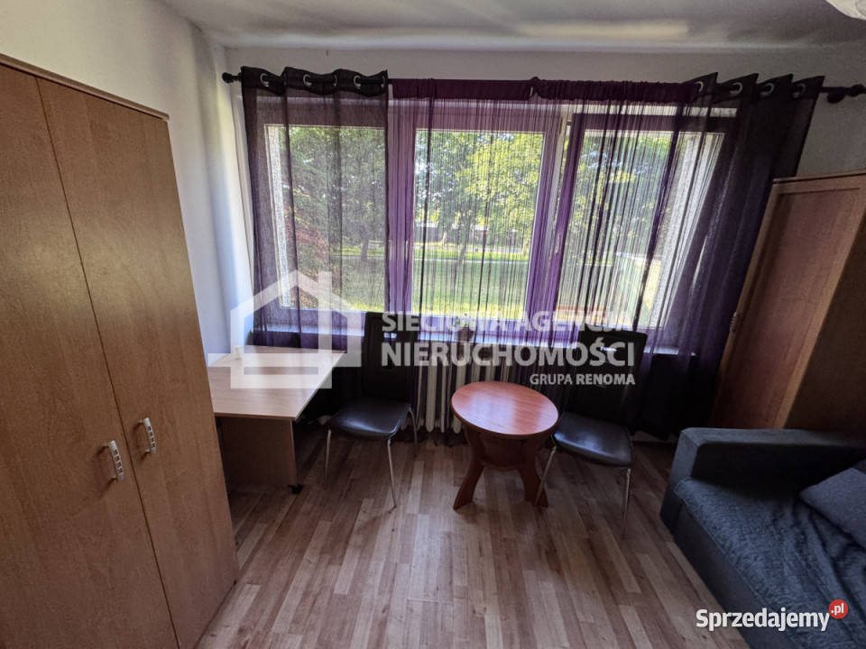 sprzedaży mieszkania 598m2 3 pokoje Gdynia Płk Rok budowy 1977