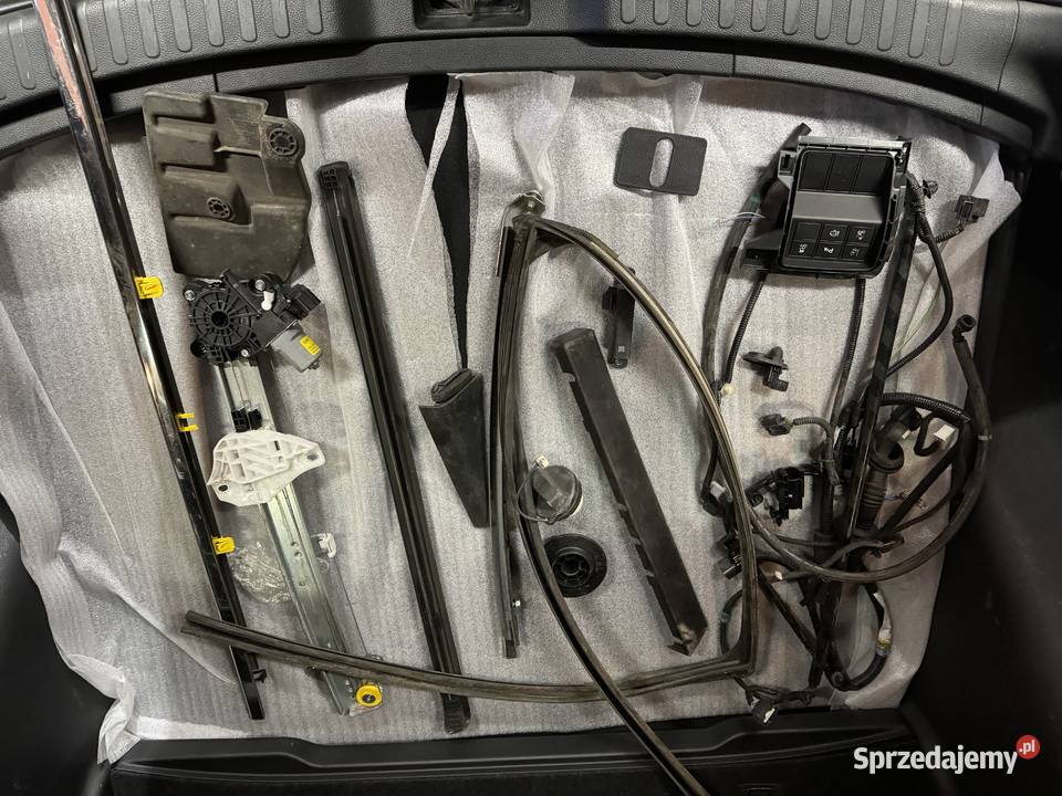 HONDA CRV V podnosnik silnik szyby LEWY tył Toszek