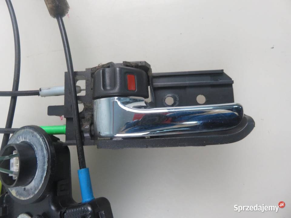 ZAMEK LEWY TYLNY TOYOTA AVENSIS II T25 małopolskie sprzedam