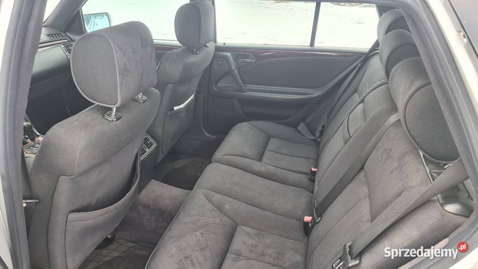 Mercedes W210 30 TDI Wojska