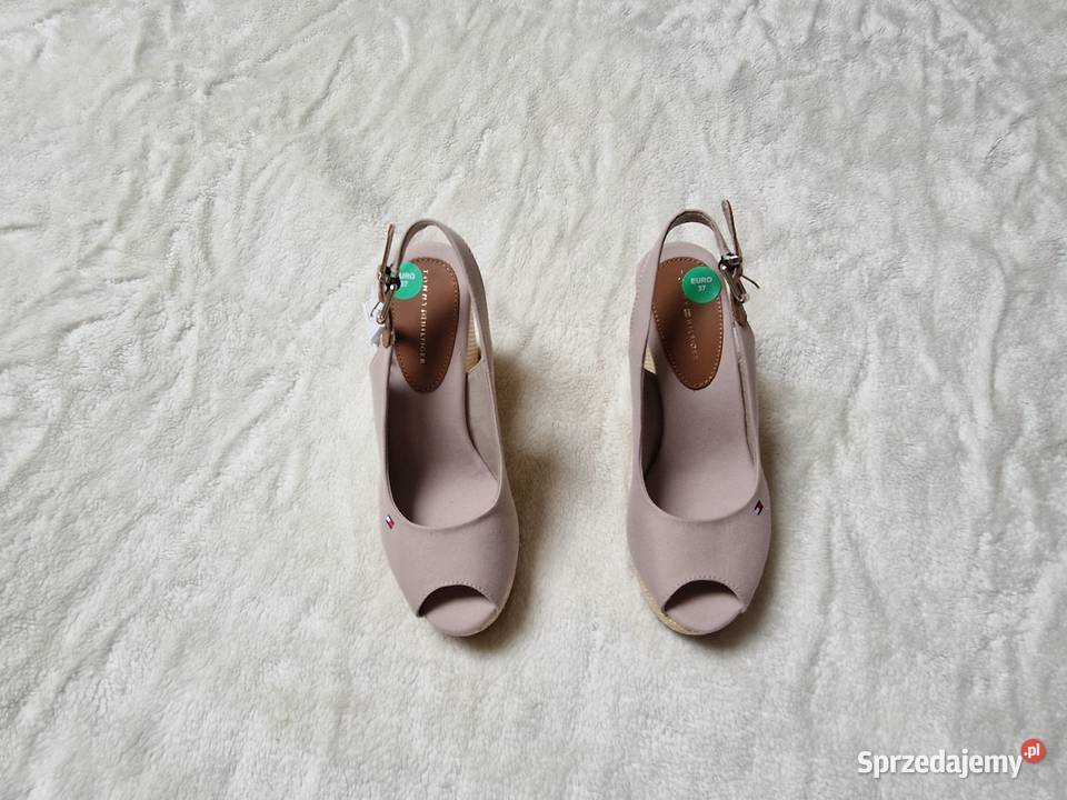 Nowe buty beżowe sandały damskie na koturnie 23.5cm Obuwie Bibice