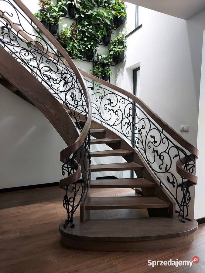 Schody drewniane giete balustrada kuta Tokarnia