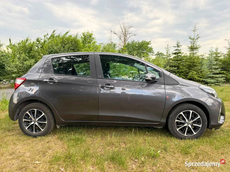 Toyota Yaris 15 benzyna 2018 29 000 webasto Kozery