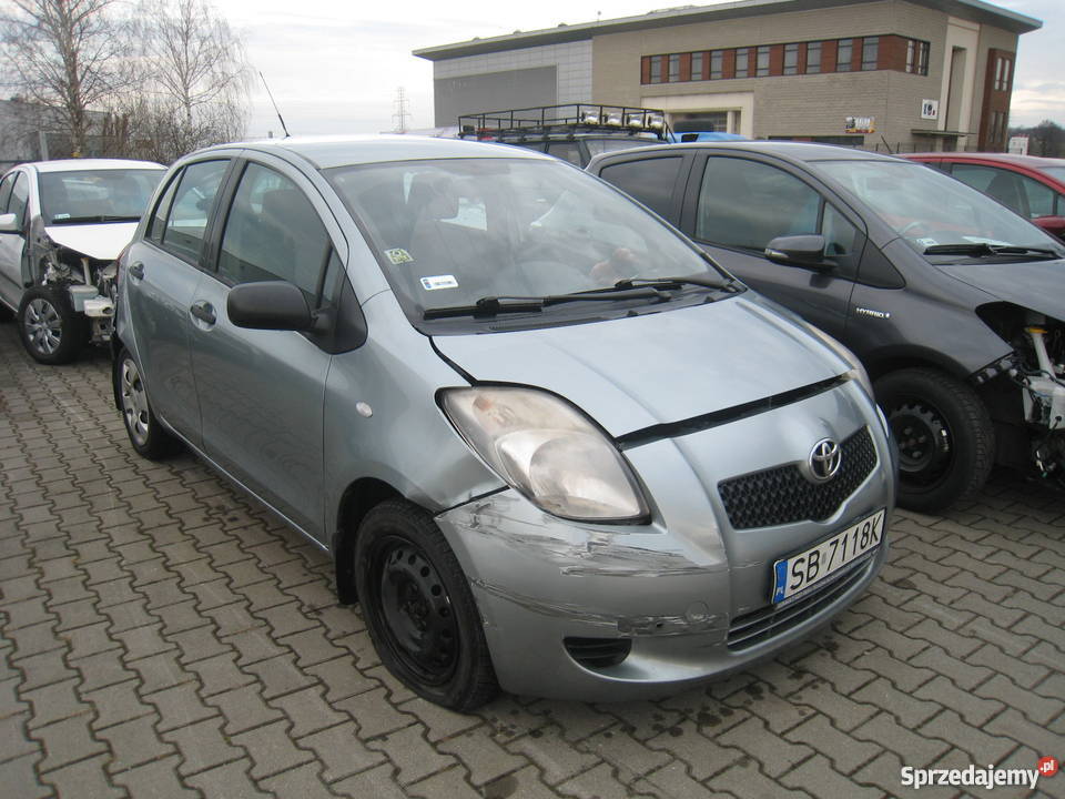 Toyota Yaris II Luna 13 USZKODZONY Hatchback Yaris Bielsko-Biała