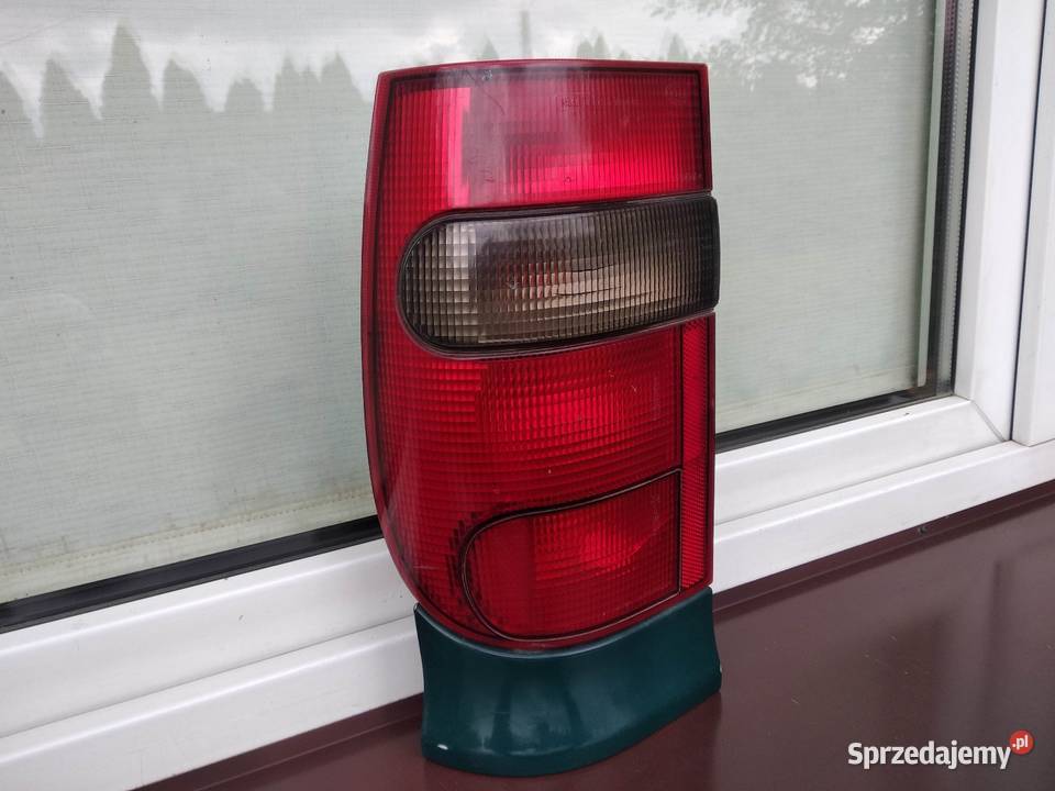 Skoda Felicia Fun Pickup lampa tył tylna lewa łódzkie Sieradz