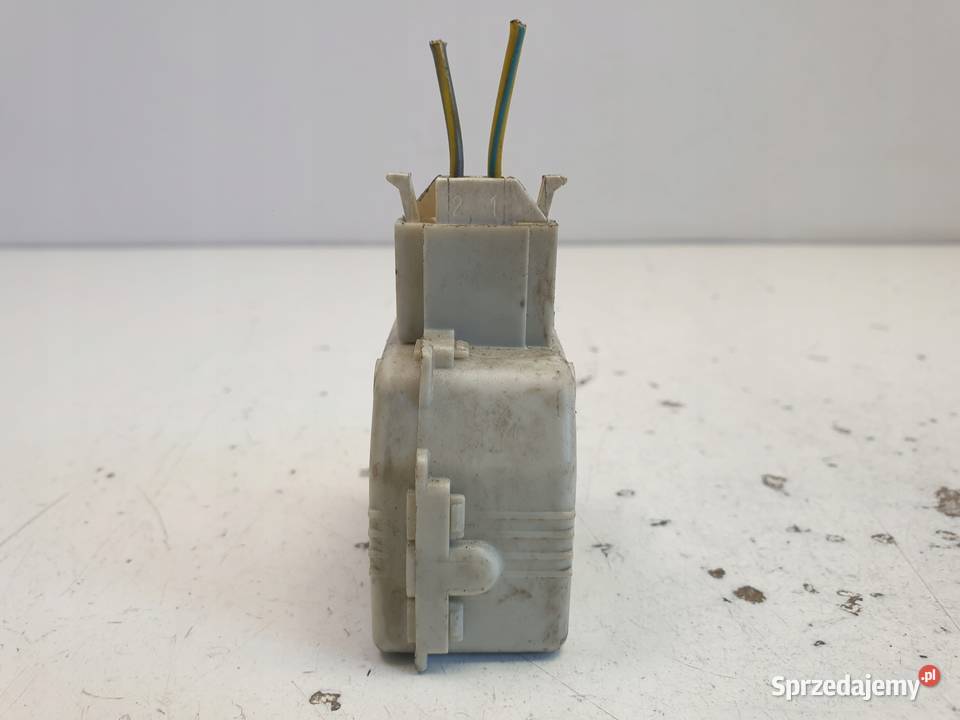 Skoda Octavia I SIŁOWNIK KLAPKI WLEWU PALIWA Zamki, wkładki i kluczyki Rudka