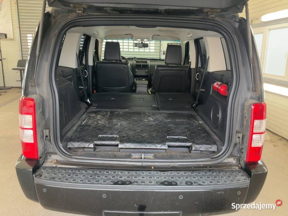 dodge nitro 40 4x4 VAT marża Oleśnica sprzedam