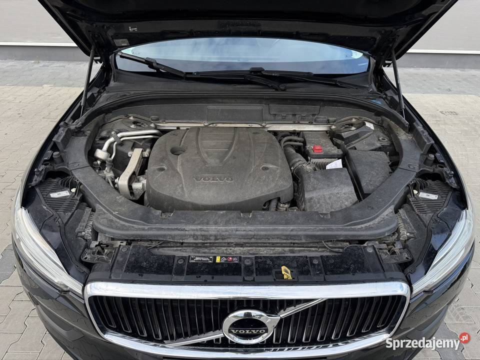 Volvo XC60 D4 AWD Momentum Kamera ACC LED 19 Brwinów