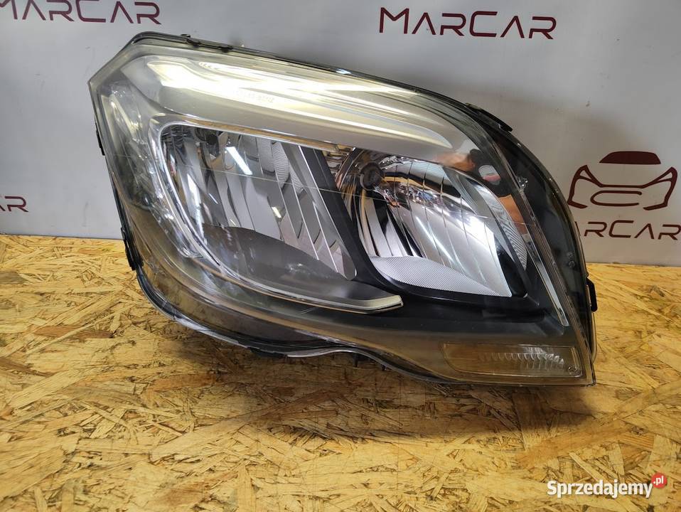 Lampa Prawy Przód Mercedes GLK 204 X204 osobowe Pleszew