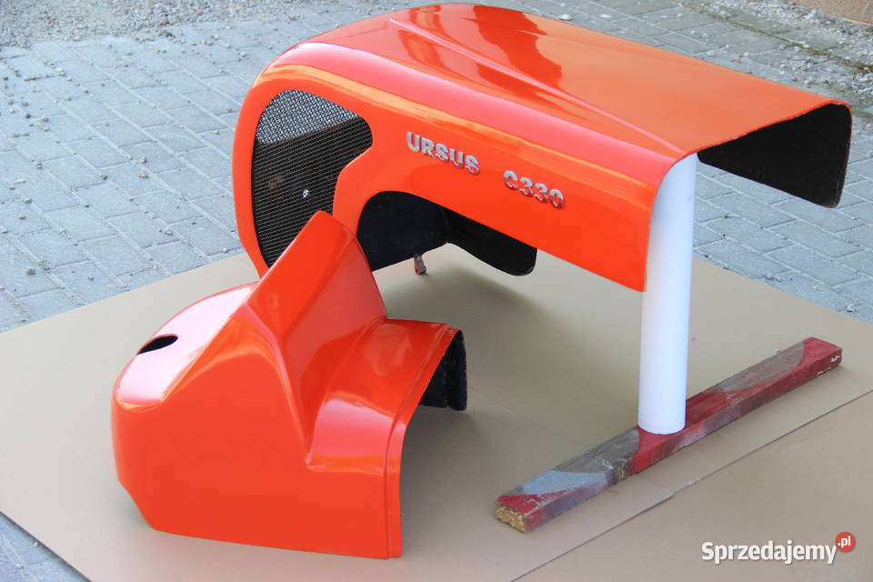 Maska z pulpitem do ciągnika C330 kolor RAL 3020 Rogóźno