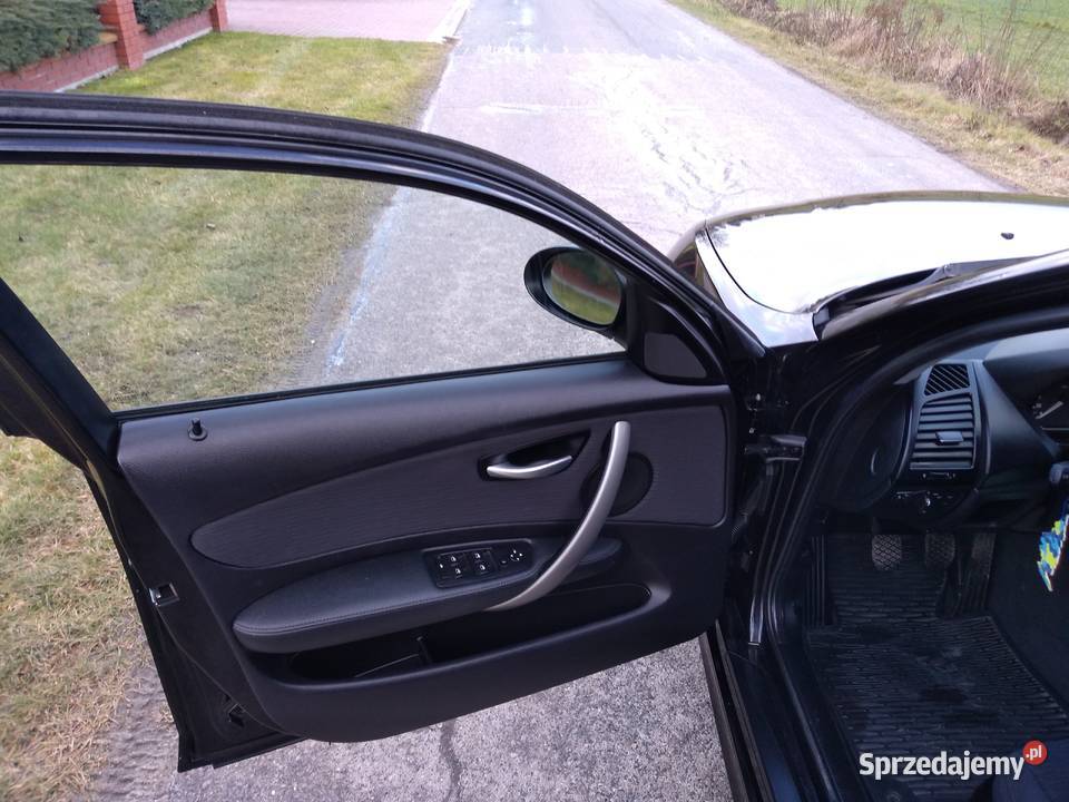 BMW 116i seria 1 e87 2009 zarejestrowany w poduszka powietrzna