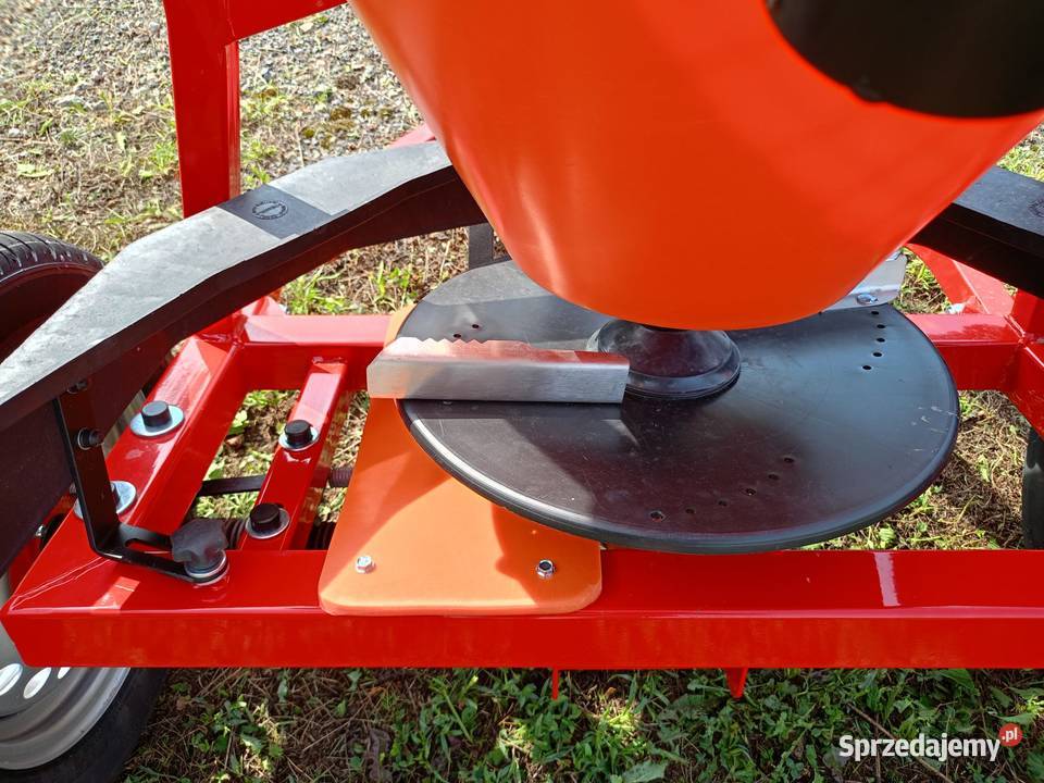 Solarka Piaskarka Posypywarka komunalna drogowa Żurawica