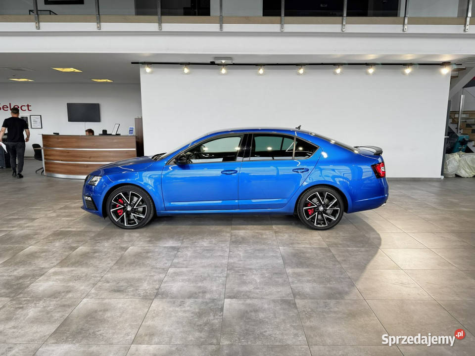 koda Octavia RS 20TSI 245 DSG 2019 r salon fa Myślenice