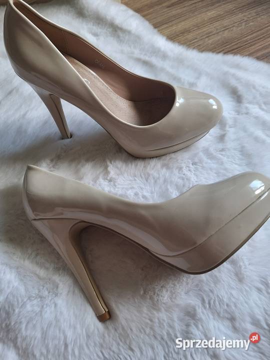 Beżowe lakierowane szpilki rozmiar 40 platforma Kraków