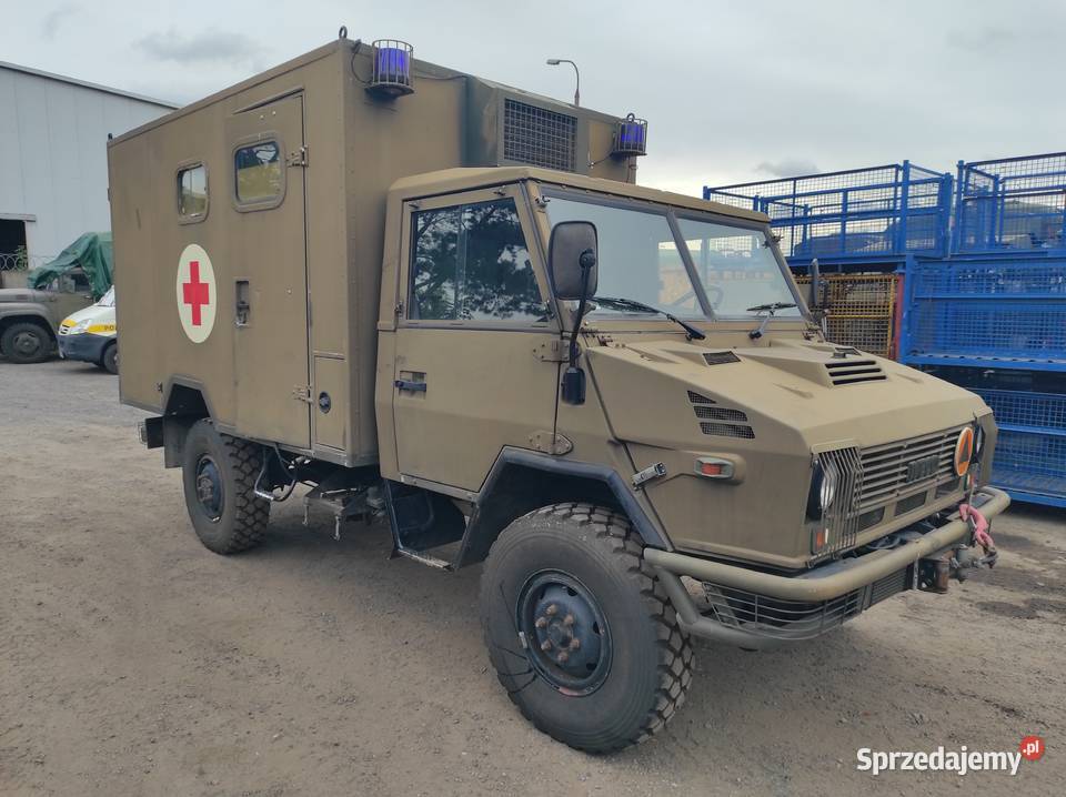 Iveco Model 40E12WM karetka stan z wojska Iveco Ostrowiec Świętokrzyski sprzedam