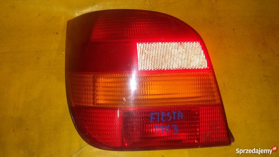 wyprzedażlampy tył komplet Ford Fiesta MK3 lampy tylne
