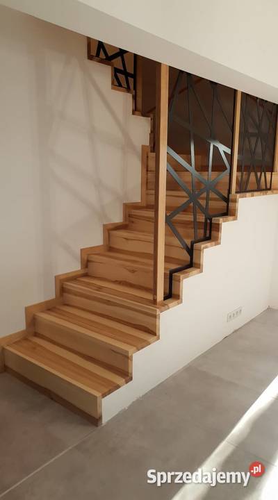 Schody drewniane na beton samonośne dywanowe z Nowy Sącz sprzedam