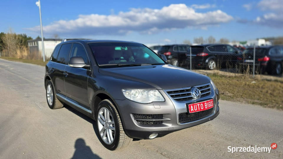 Volkswagen Touareg 4X4 automat super stan mały