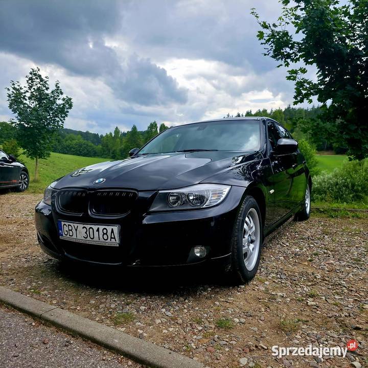Sprzedam BMW E90 Pierwszy właściciel w Polsce Rok produkcji 2011 Bytów