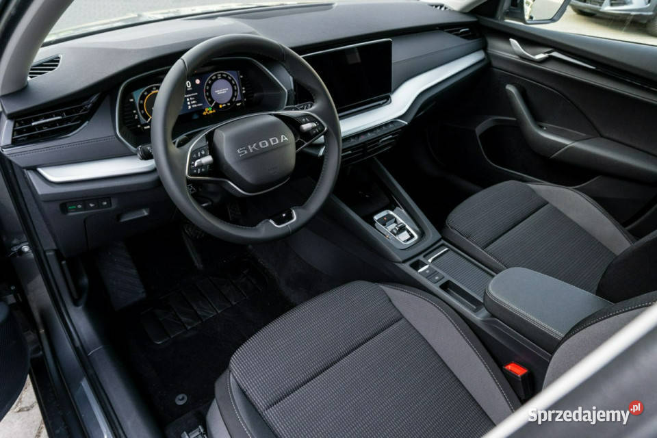 koda Octavia Combi Drive Selection 15 TSI mHEV światła LED Łódź
