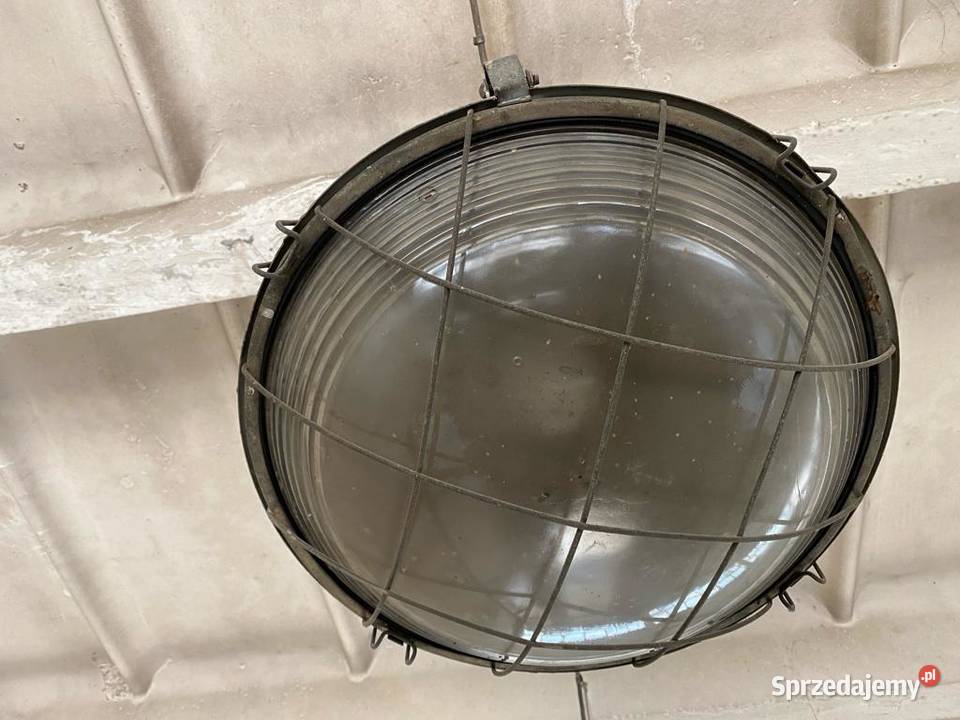 Lampa wisząca przemysłowa stary typ świętokrzyskie Wola Murowana