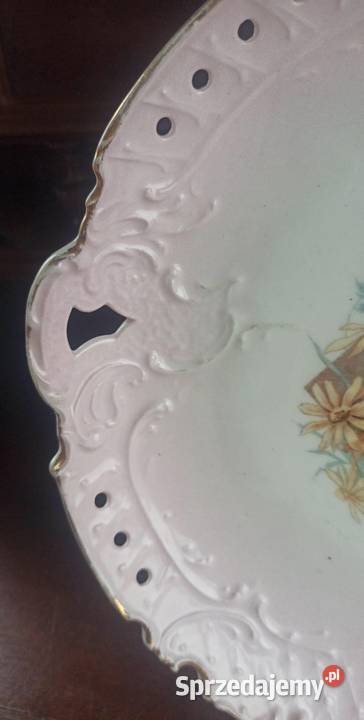 Patera ze scenką dworską Reliefy