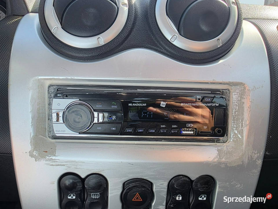 Dacia Sandero 16 Benzyna 87 Klimatyzacja Isofix klimatyzacja Słupsk