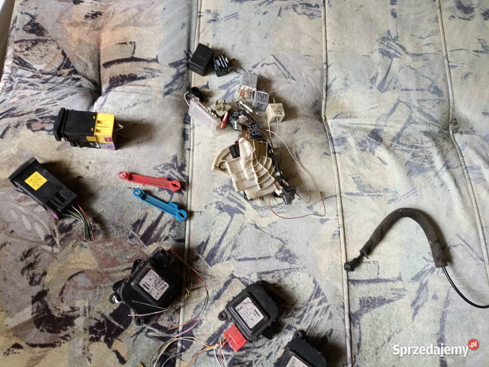 Części Audi a4b5 Pozostałe sprzedam