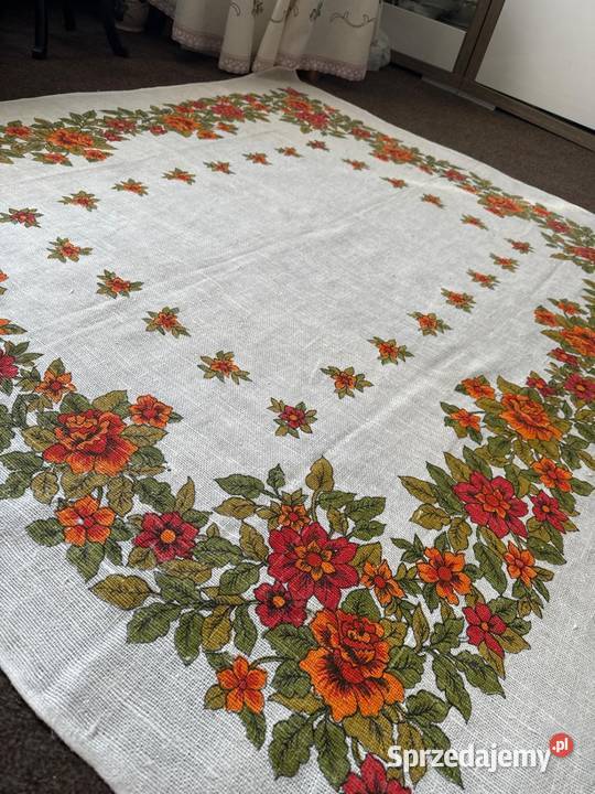 obrus len wysokiej jakości wzór kwiatowy czerwony sprzedam