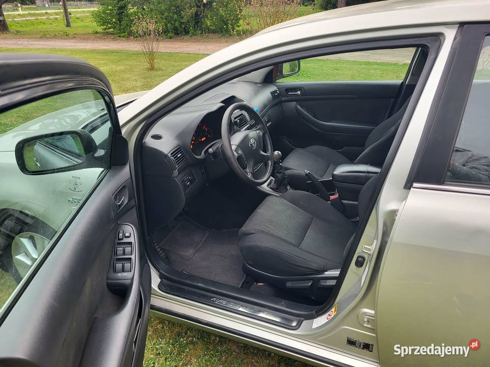 Toyota avensis 22 2006 diesel Rok produkcji 2006 Jabłonna Druga sprzedam