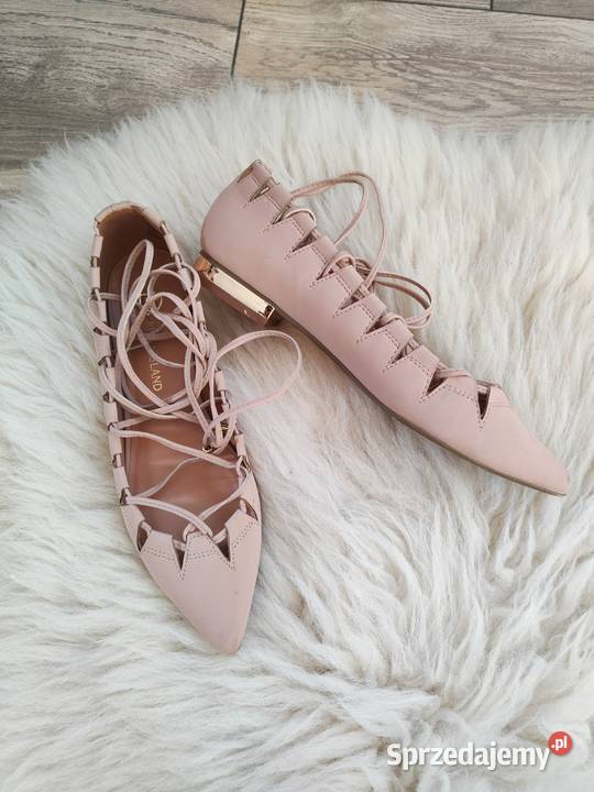 River Island Wiązane beżowe czółenka buty Jasło