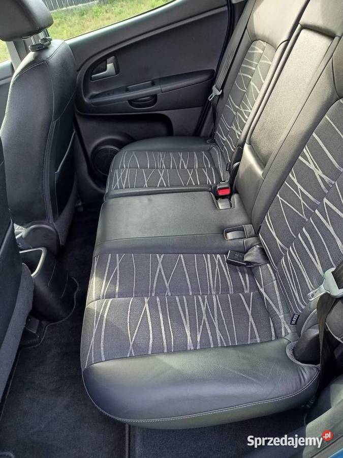 Kia Venga 16 benzyna Zarejestrowany Bezwypadkowy wielofunkcyjna kierownica Pabianice