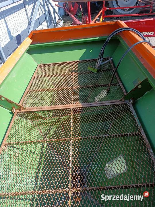 Sprzedam rozsiewacz amazone 1501 Dobrzyca
