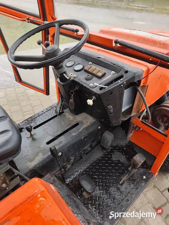 Traktorek HAKO 3800D Silnik Volkswagen DIESEL Pozostałe świętokrzyskie