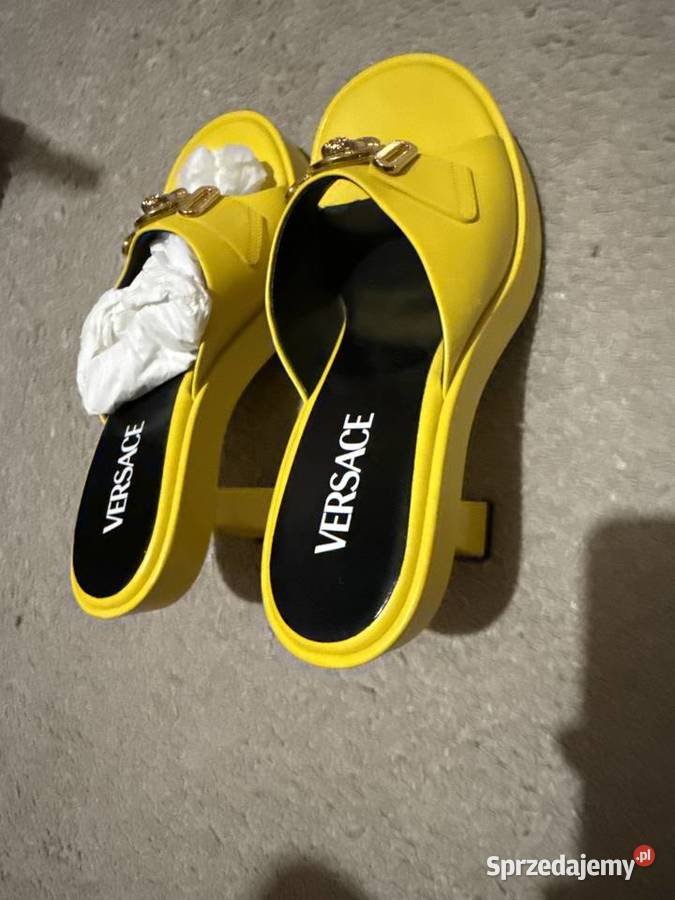 Buty Versace41 żółte ze złotymi elementami inna