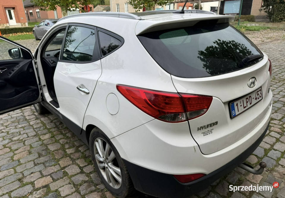 Hyundai ix35 20crdi 4x4 AWD skóry ledy Navi czujnik zmierzchu Gdańsk