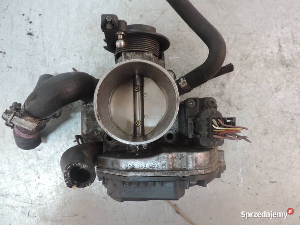 PRZEPUSTNICA 058133063H AUDI A4 VW PASSAT B5 16 Motoryzacja