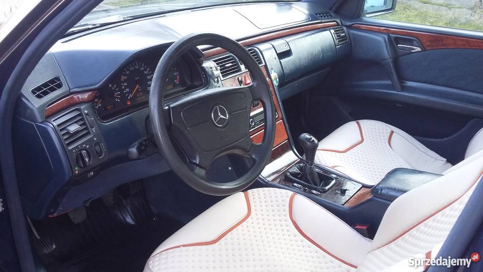 Mercedes W210 Okular VAT marża Pozostałe