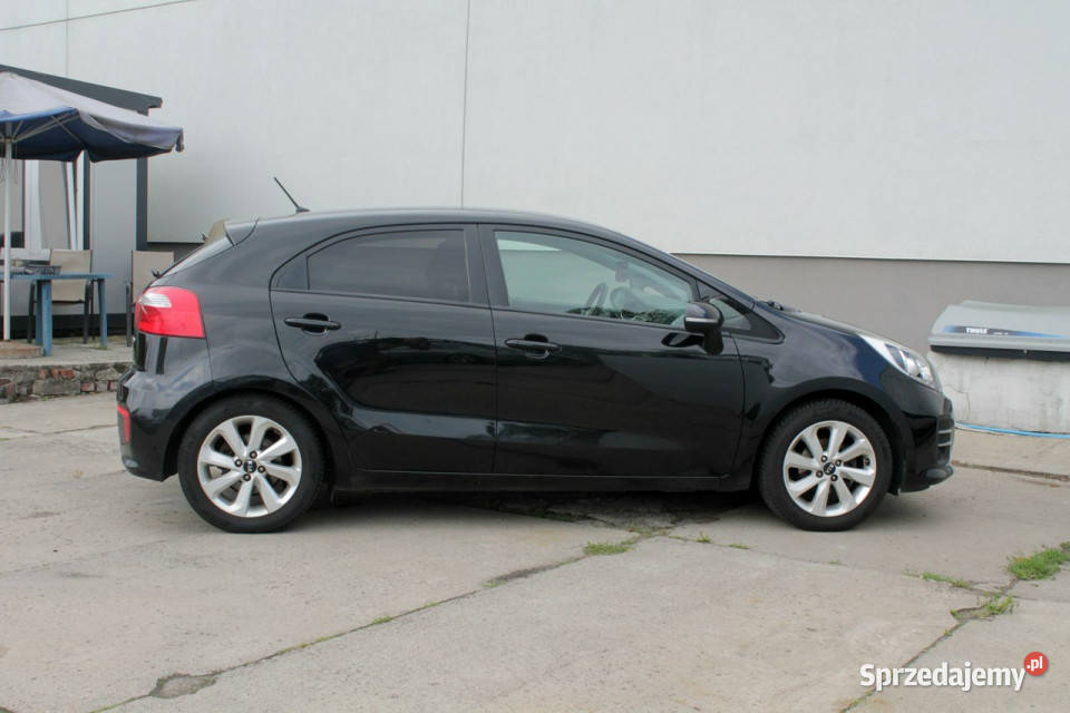 Kia Rio Podgrzewane fotele czujniki parkowania elektryczne lusterka Rio
