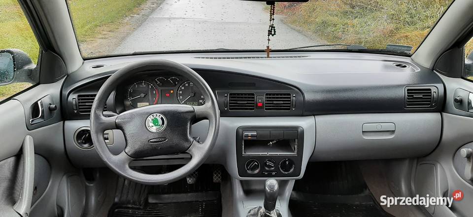 Skoda Octavia 16 8v benzyna 2000r Nowe OC Tanio Rzeszów