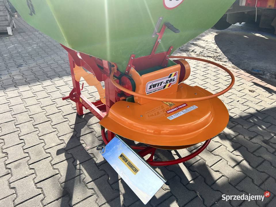 Rozsiewacz na taśmę 300600 lejek KŁOS Motyl Rozsiewacze nawozów małopolskie