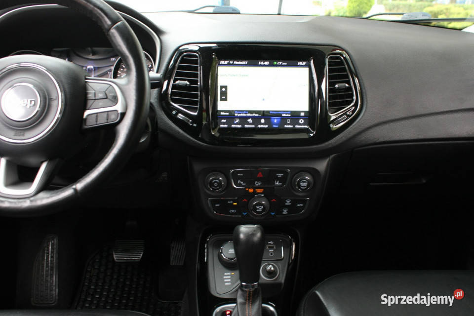 Jeep Compass Bezwypadkowy bogata wersja nawigacja Gliwice