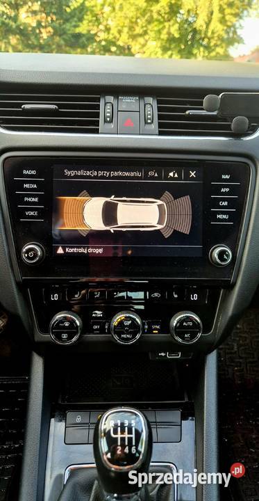 15tsi 150 STYLE grzana szyba przód salon serwis isofix Katowice