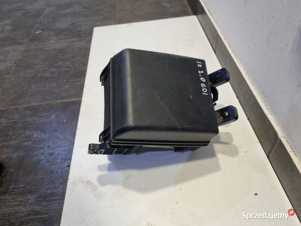 SKRZYNKA BEZPIECZNIKOW HYUNDAI IX 35 20 CRDI osobowe Skierniewice