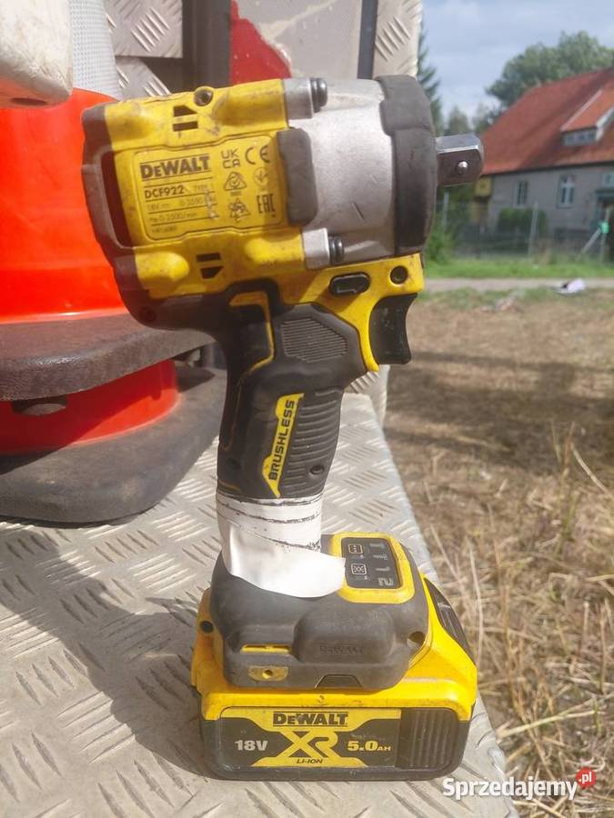 Klucz udarowy dewalt DCF922