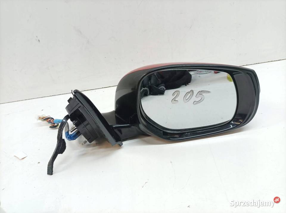 LUSTERKO PRAWE 18PIN EUROPA KAMERA Infiniti Q50